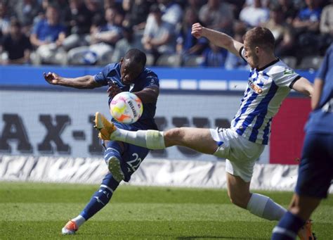 Hertha Berlin relegated from Bundesliga after conceding in injury time